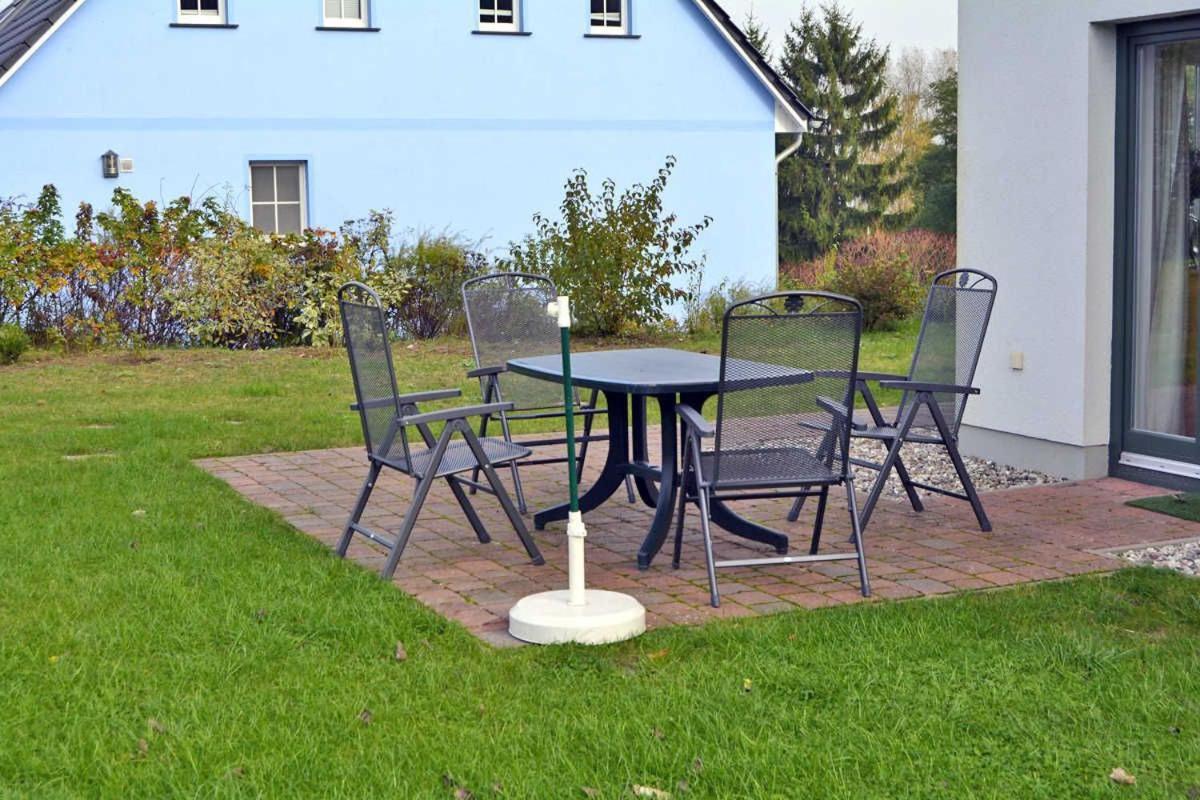 Reetdachhaus Im Fischerdorf Freest المظهر الخارجي الصورة